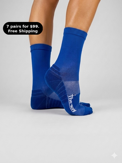 BLUE CREW: Endurance Socks. Medium Cushion